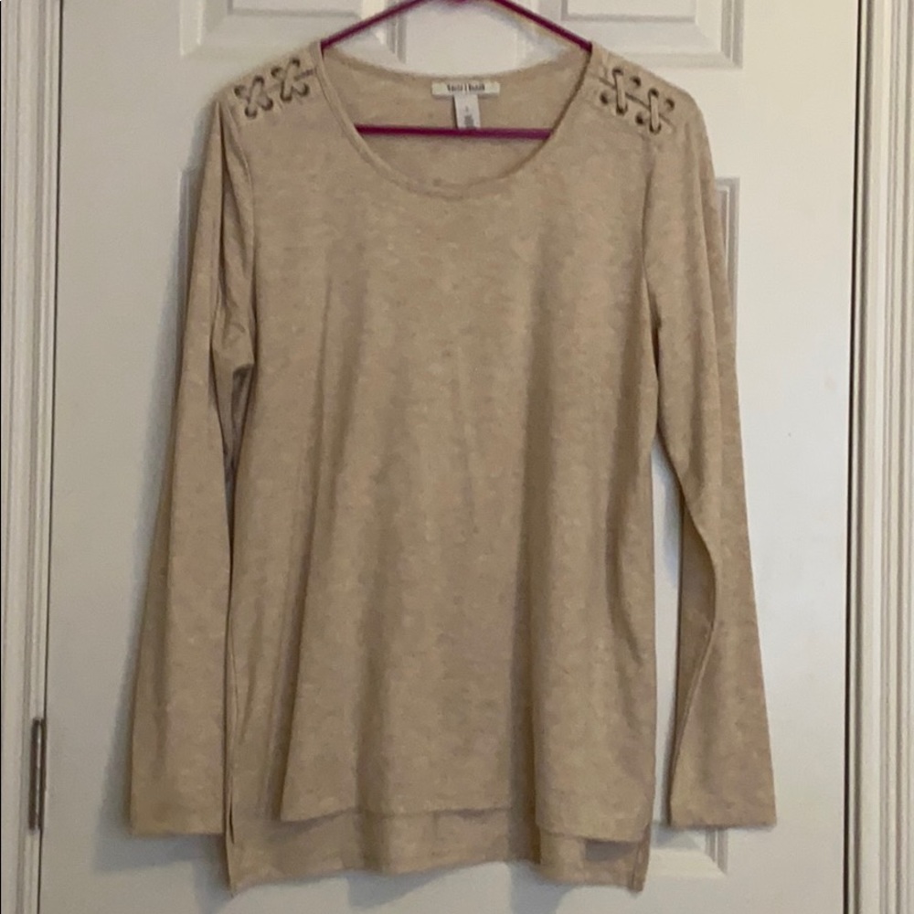 White House/Black Market Long sleeve shirt